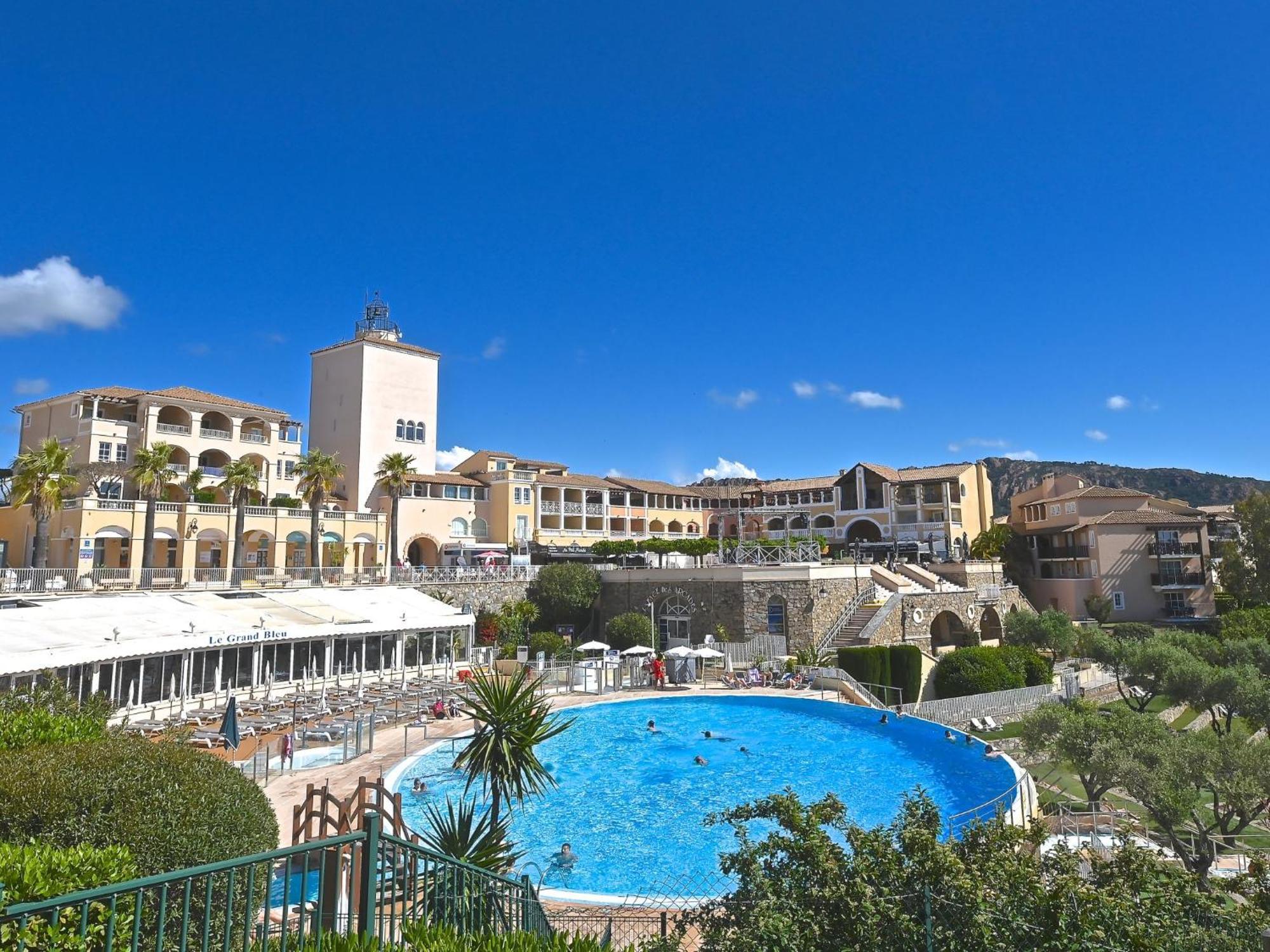 Apartment Village Cap Esterel - L'Esquinade-20 By Interhome Saint-Raphael  Exterior photo